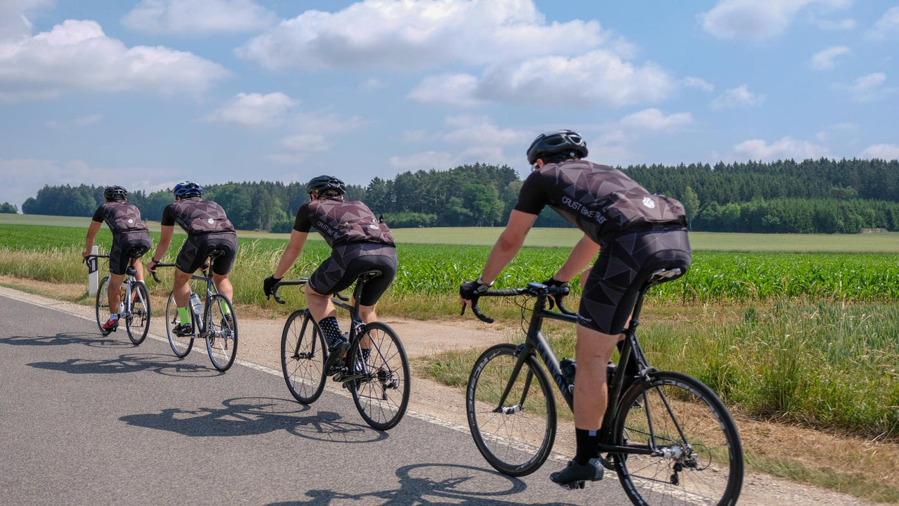 Rennrad-und-Gravelhelme-FastMove