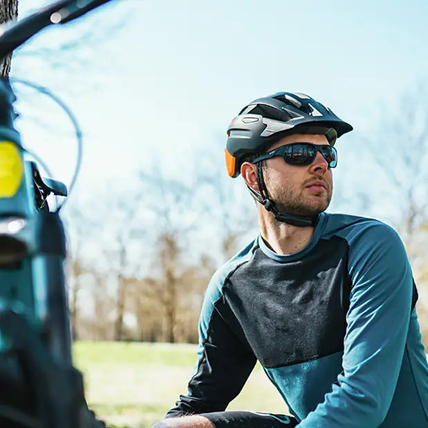 Cairn Prism XTR II Mat White Midnight | Leichter MTB & City Helm