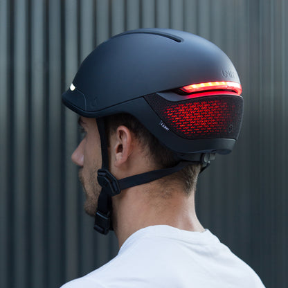 Unit1 FARO Smart Helm – Urban Fahrradhelm mit Beleuchtung, Blinkern & Crash Alert