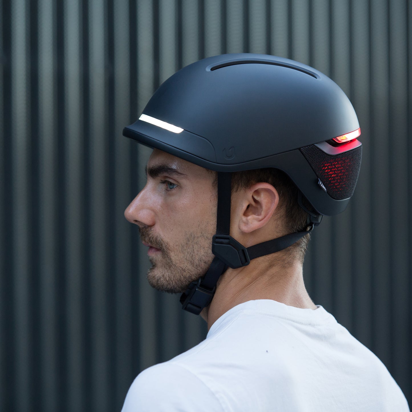 Unit1 FARO Smart Helm – Urban Fahrradhelm mit Beleuchtung, Blinkern & Crash Alert