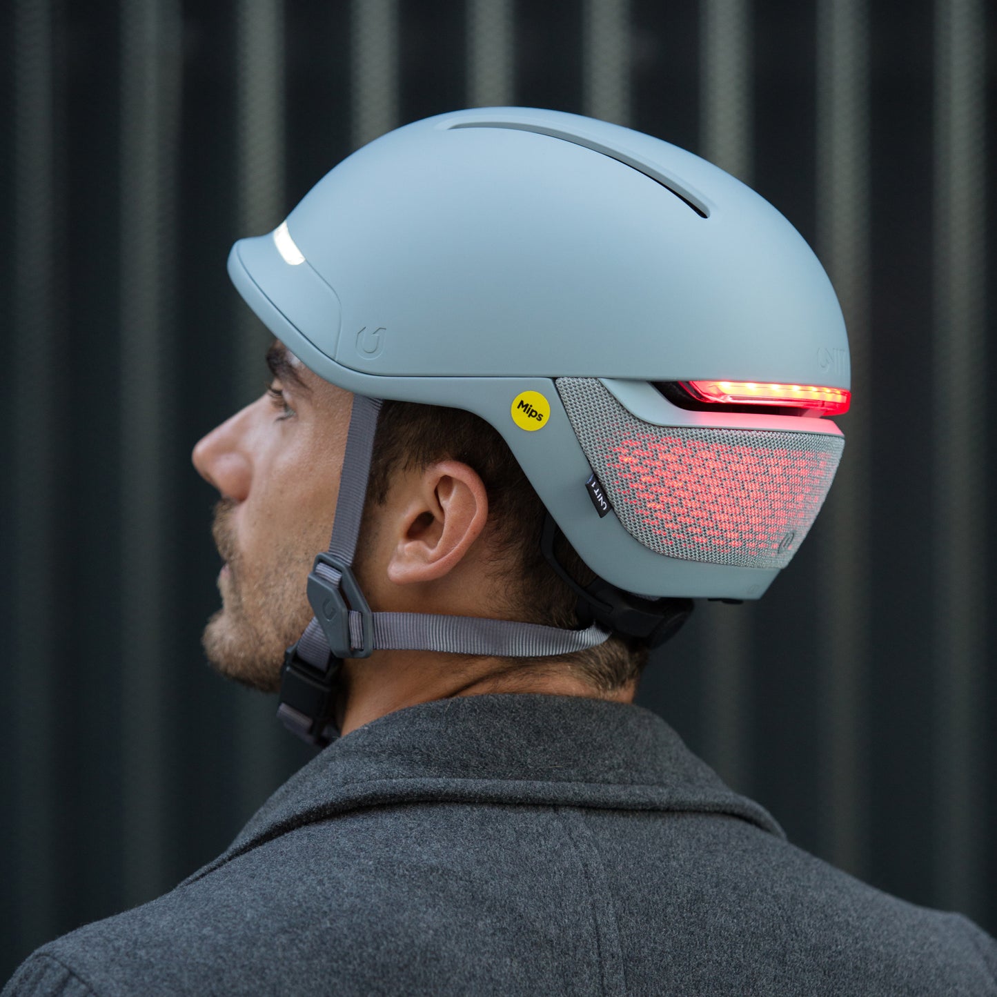 Unit1 FARO Smart Helm – Urban Fahrradhelm mit Beleuchtung, Blinkern & Crash Alert